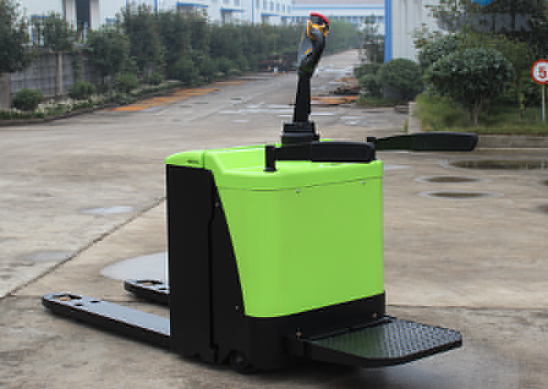 Electric pallet truck��Driving type��