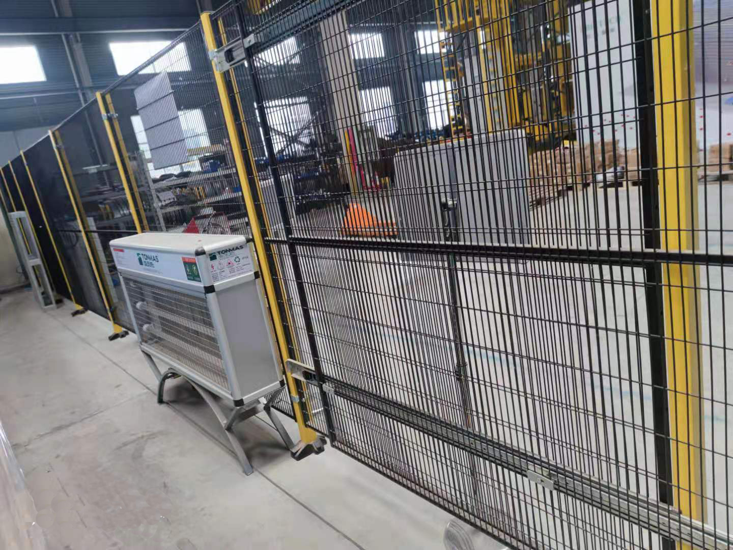 網(wǎng)墻1.jpg 網(wǎng)墻1.jpg