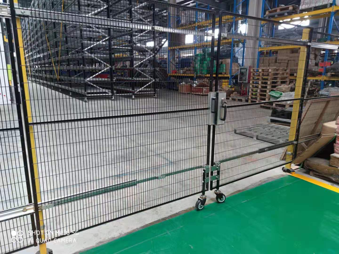 網(wǎng)墻3.jpg 網(wǎng)墻3.jpg